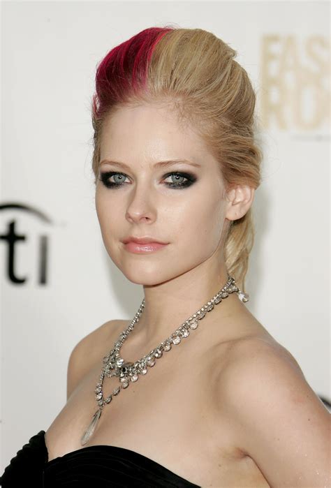 avril lavigne photo gallery.